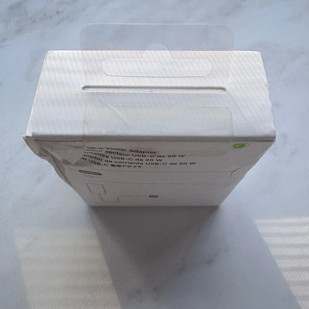 Apple genuine 20w