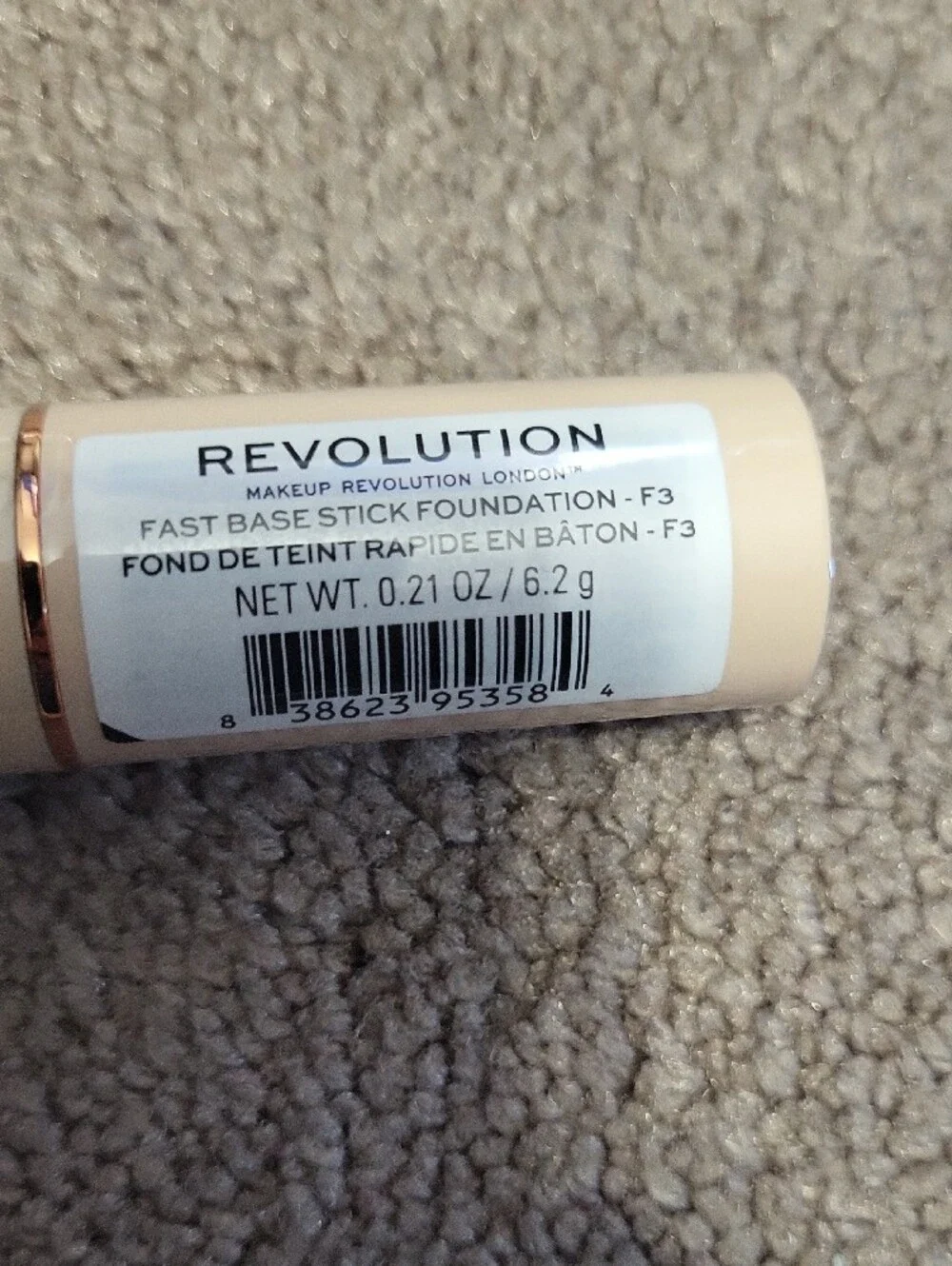 New Revolution Fast Base  Foundation Stick in F3‎