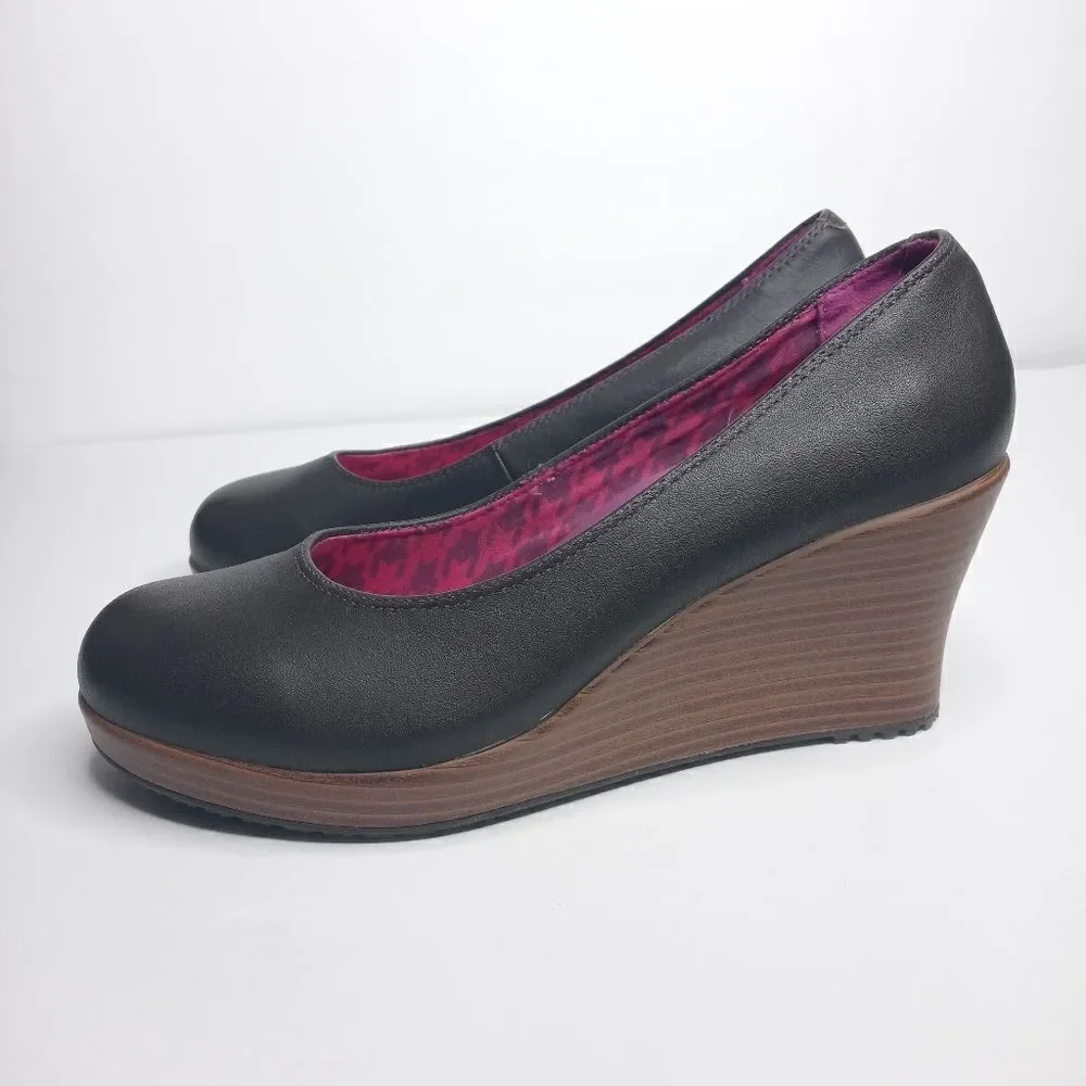 CROCS brown wedges