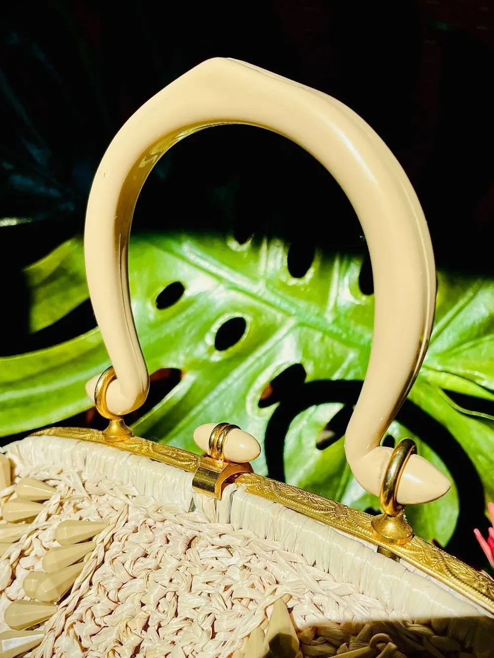 Vintage parure pill