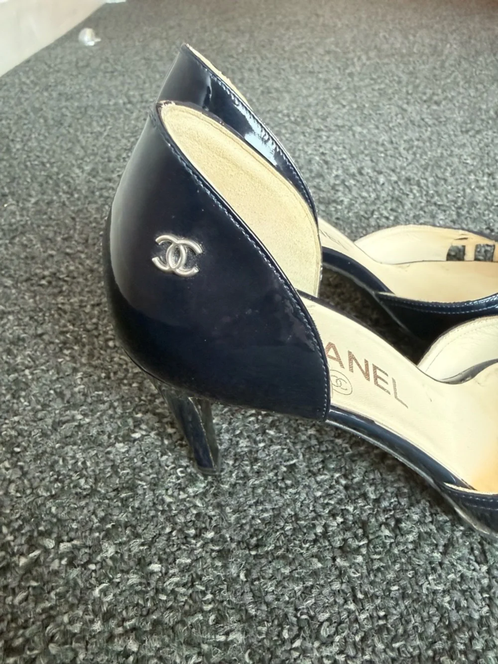 CHANEL classic heels