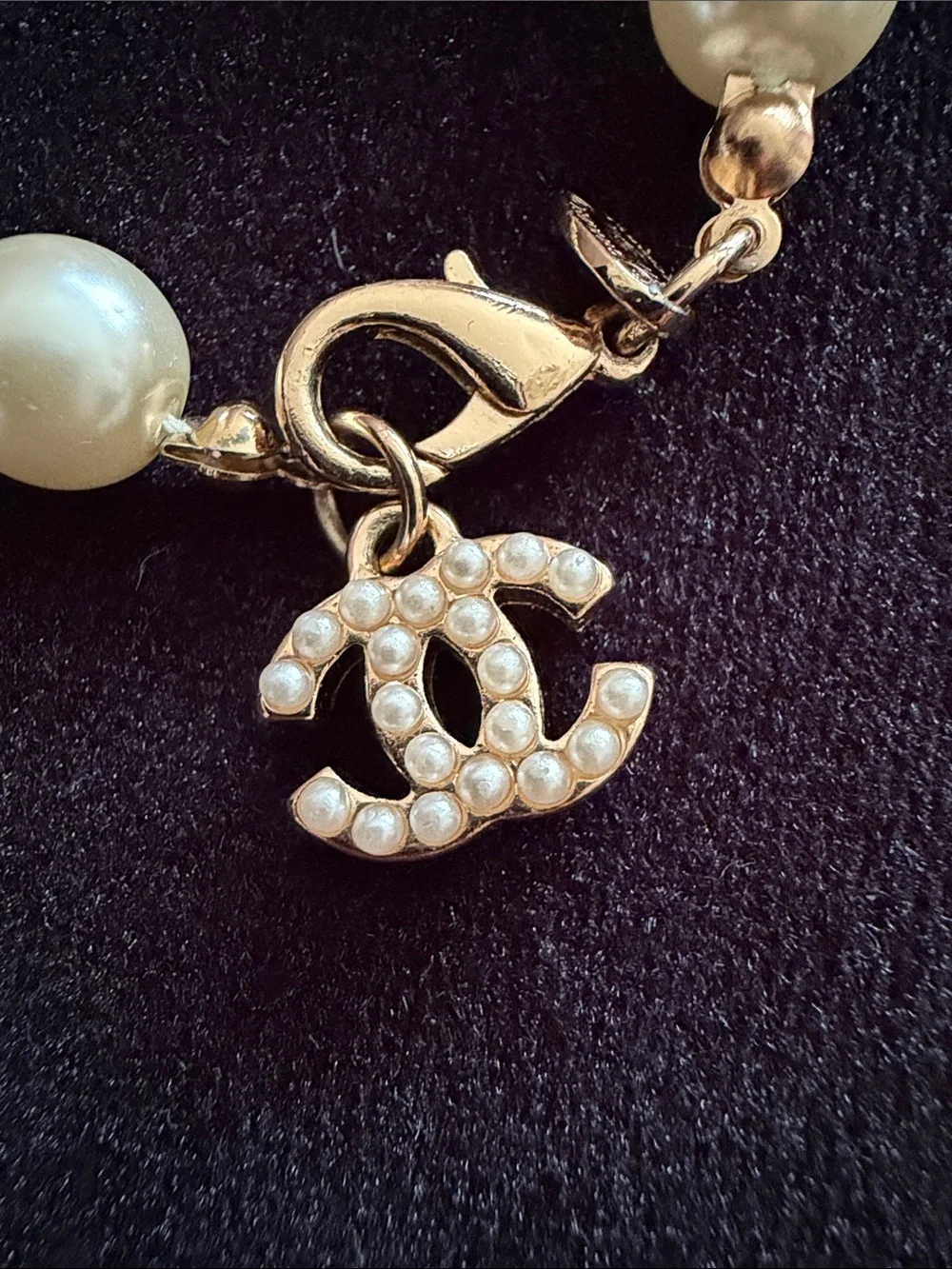 CHANEL 100% authentic
