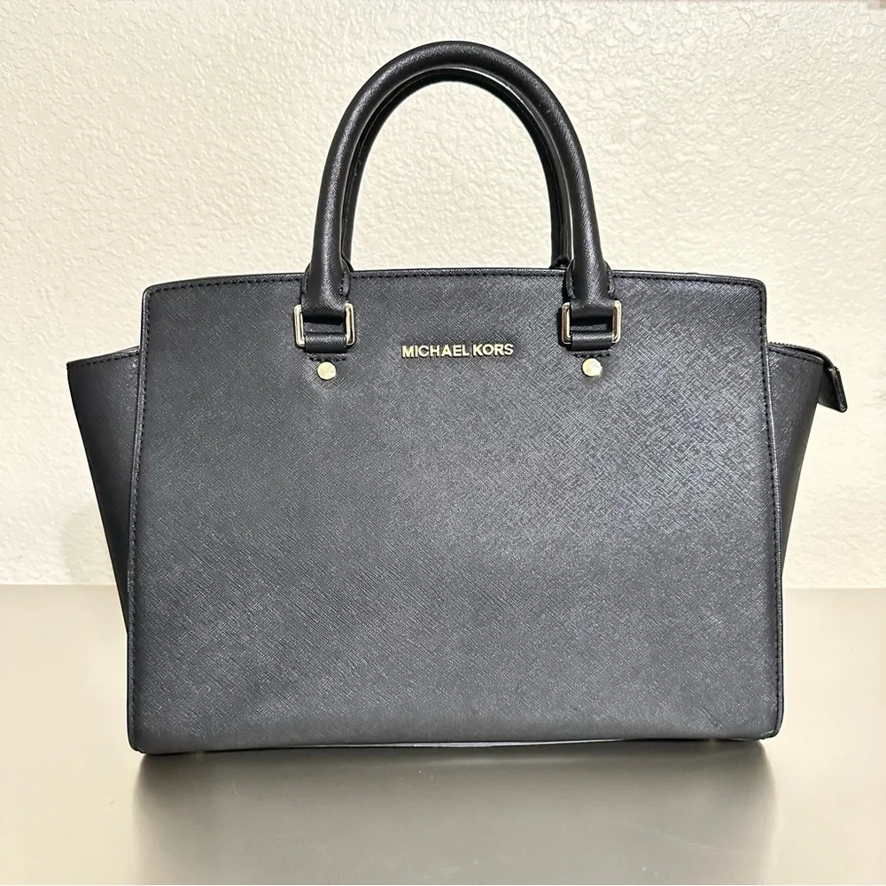 Michael Kors authentic michael