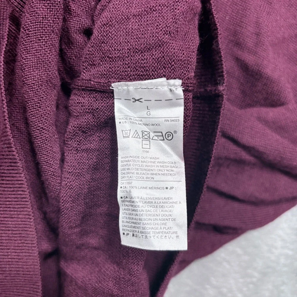 Banana Republic V-Neck Sweater Mens Large Burgundy 100% Merino Wool Long Sleeve