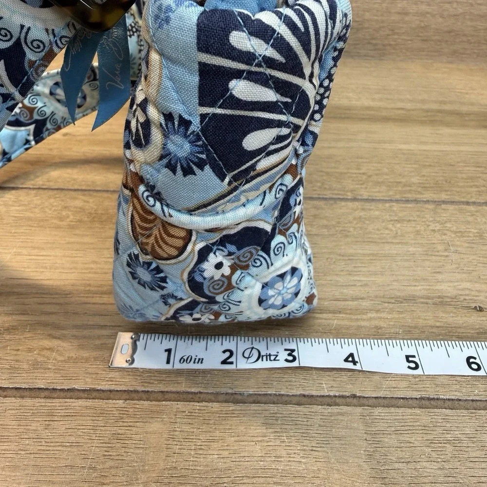 Vera Bradley minor staining