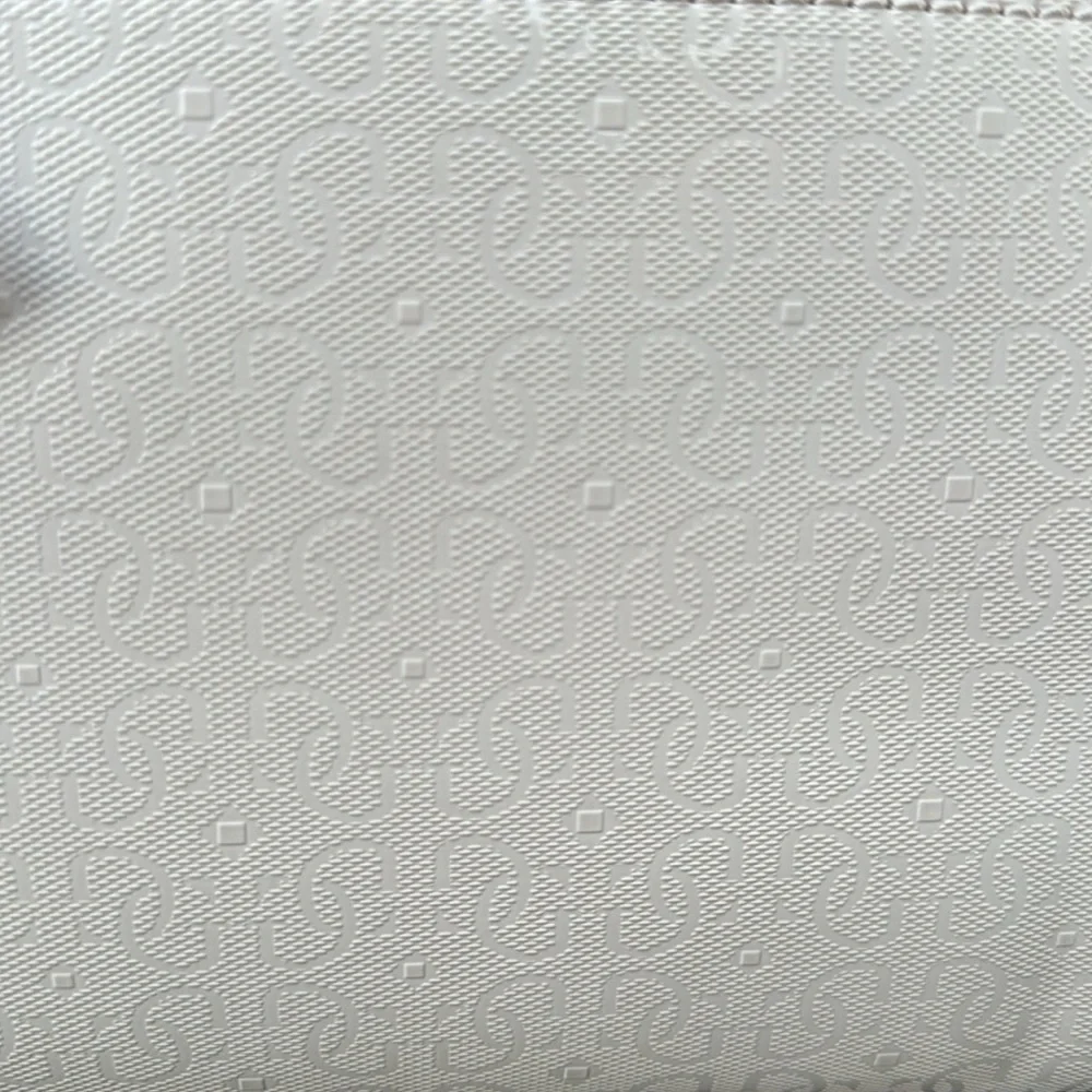 Guess new tags