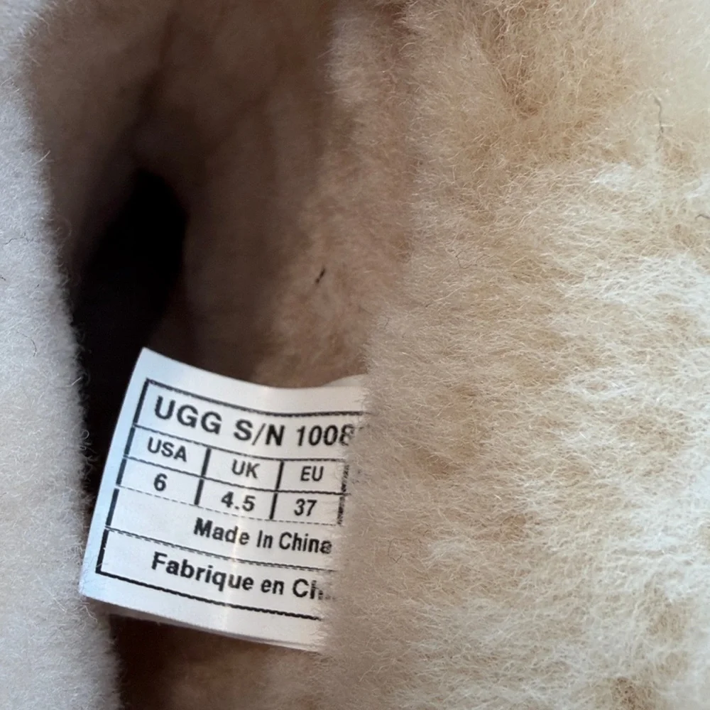UGG ‼️excellent used