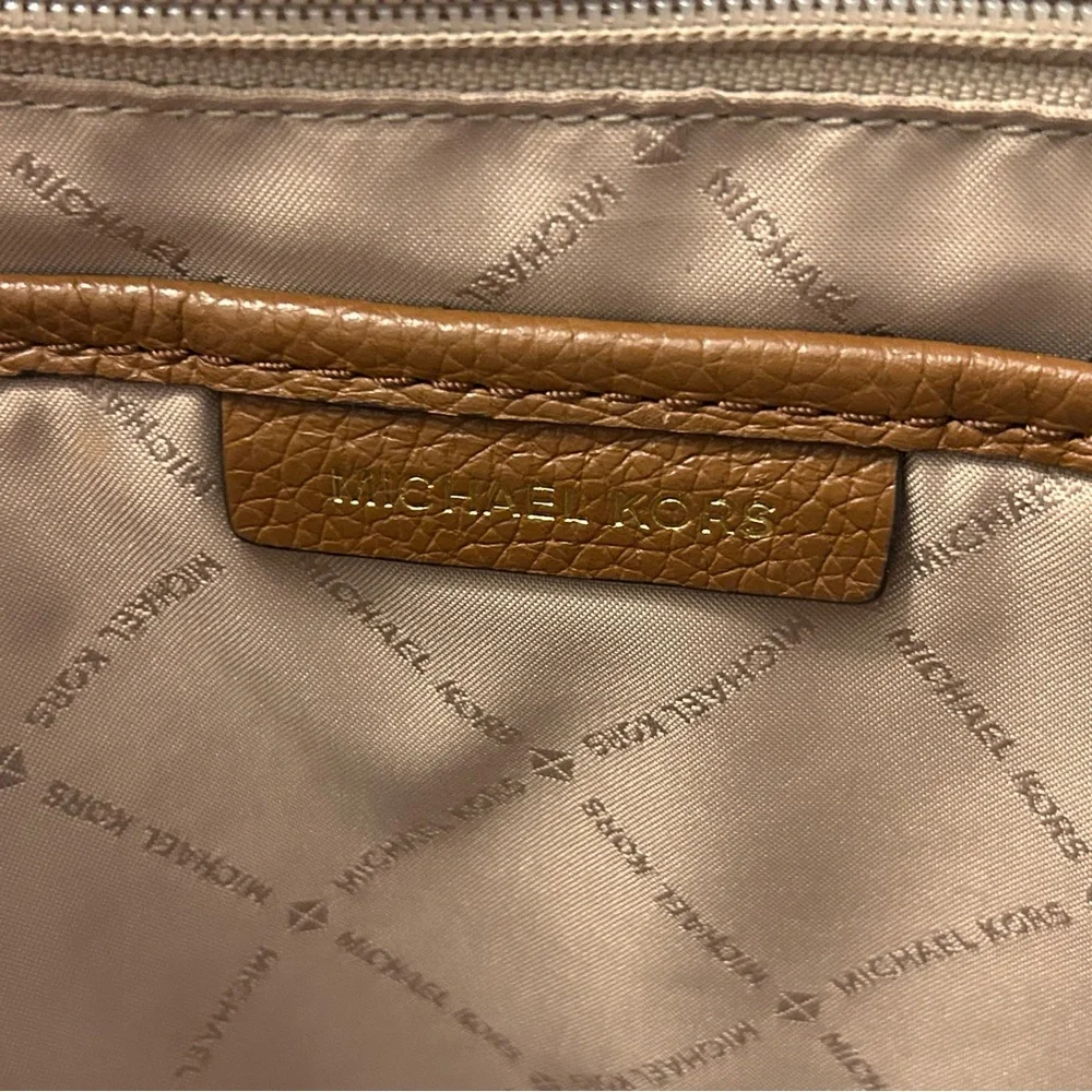 Michael Kors 🎒✨ michael