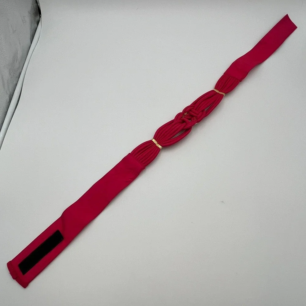 VETTA vibrant red