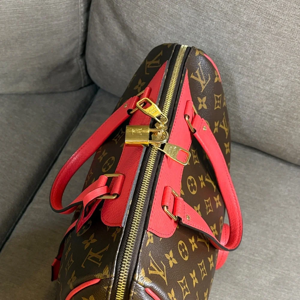 Louis Vuitton classic louis
