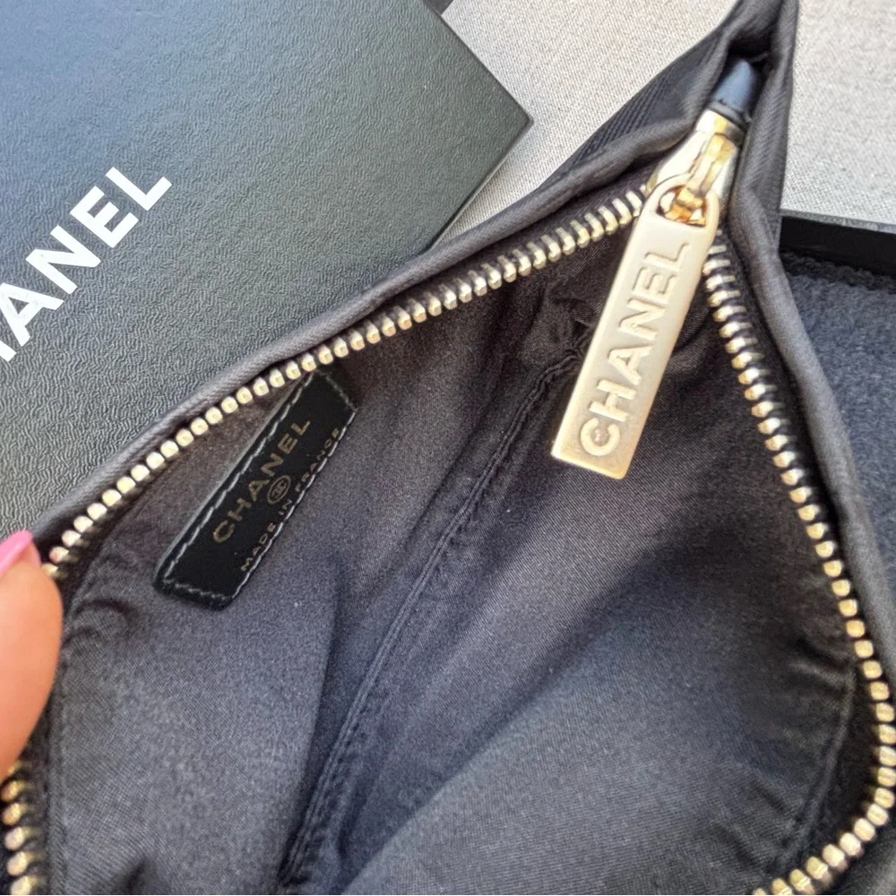 CHANEL brand color