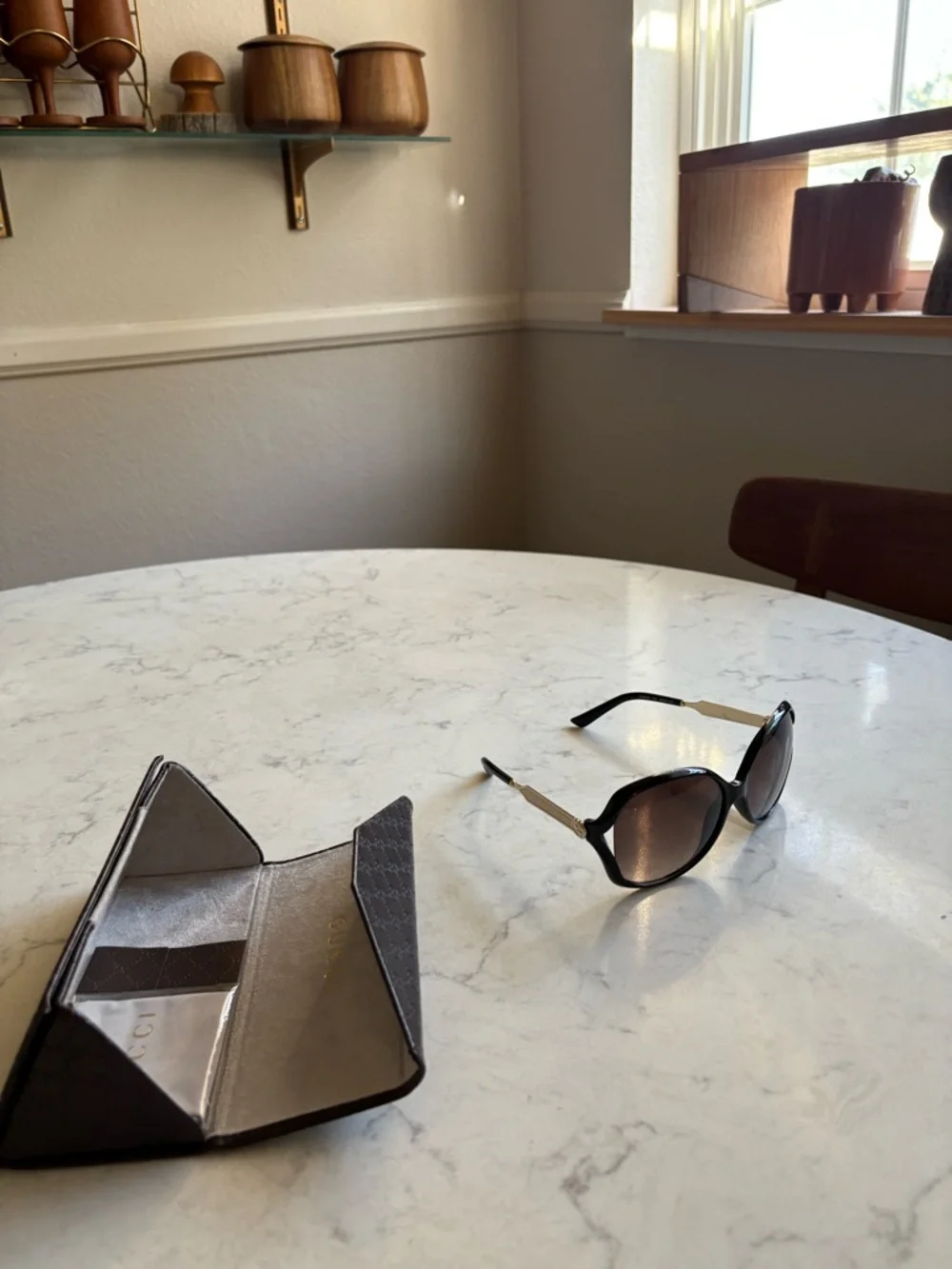 Gucci elegant sunglasses
