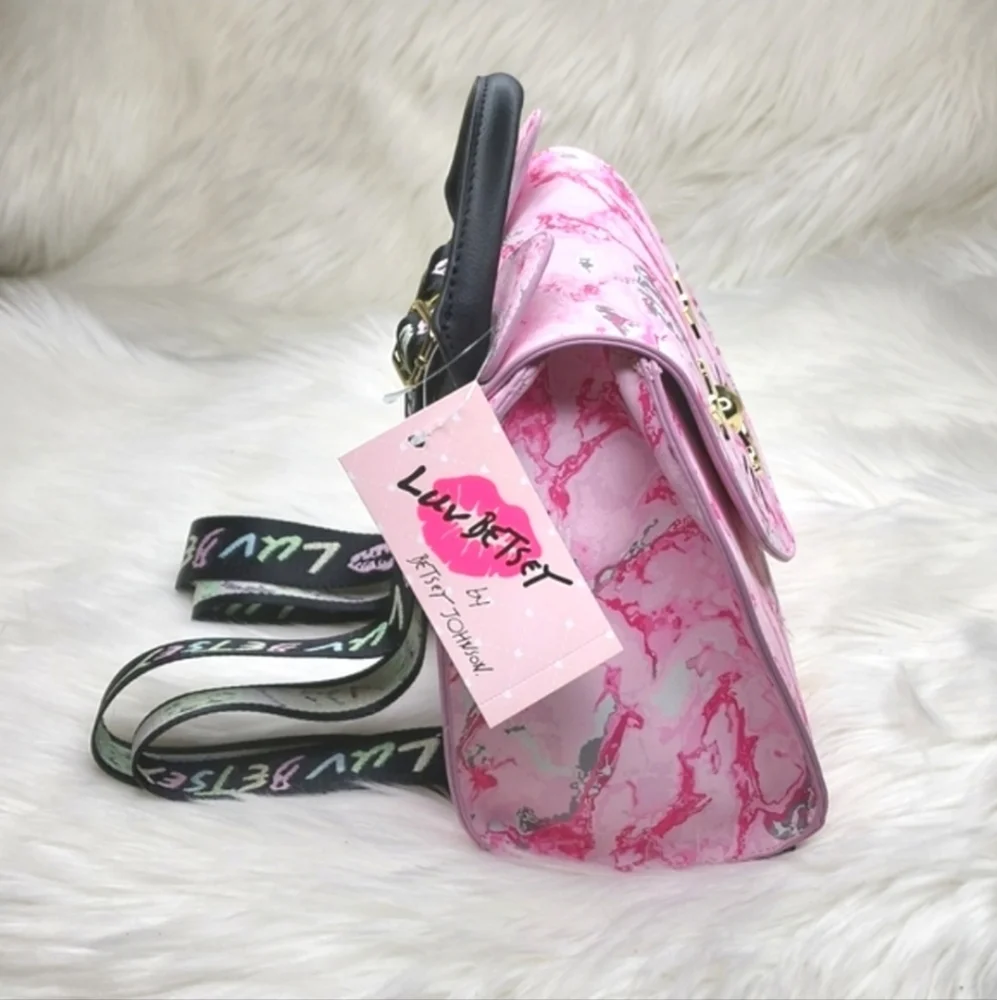 Betsey Johnson betsey johnson