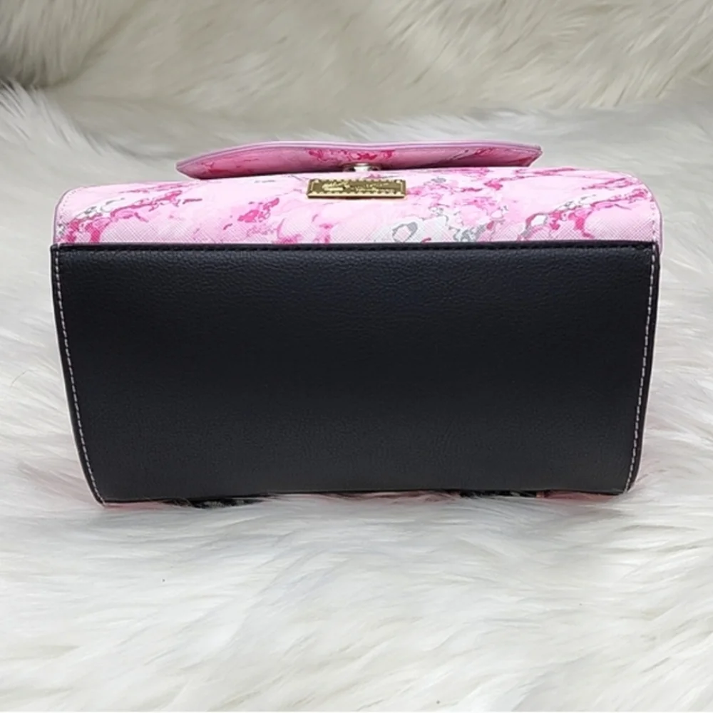 Betsey Johnson betsey johnson