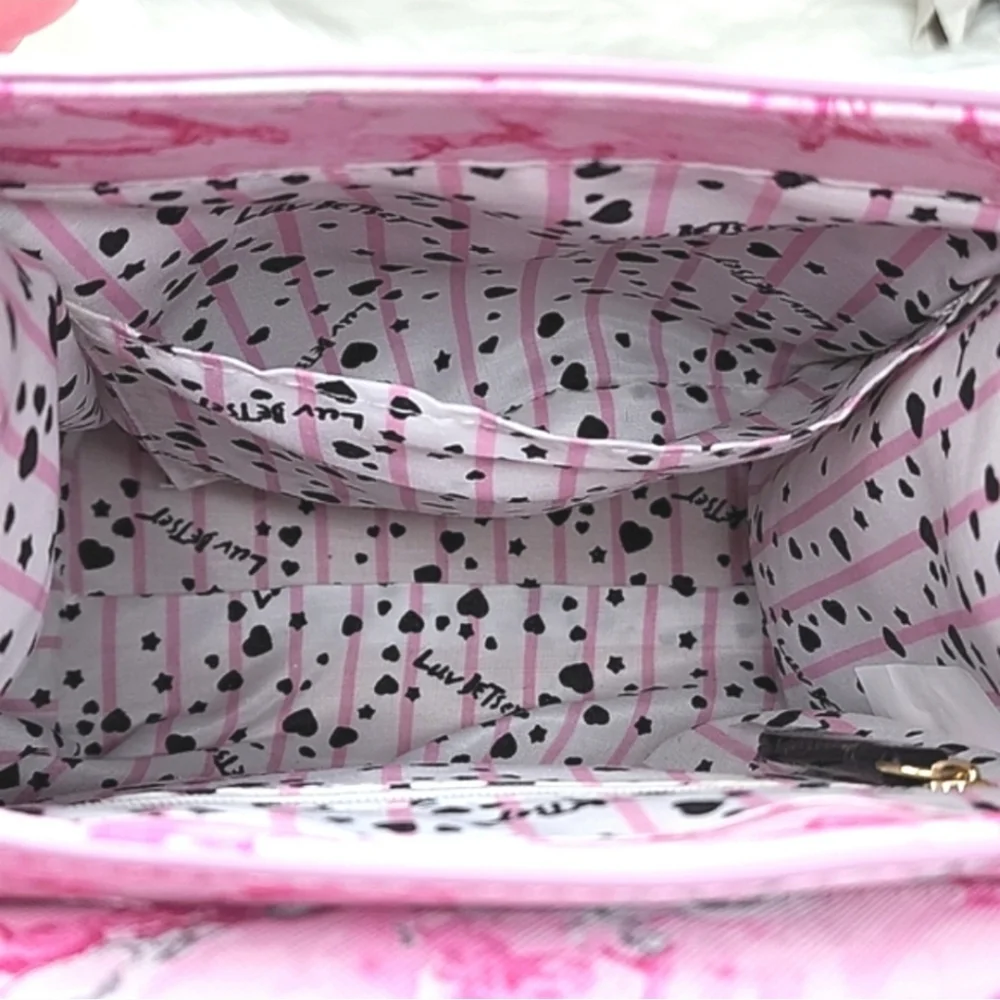 Betsey Johnson betsey johnson