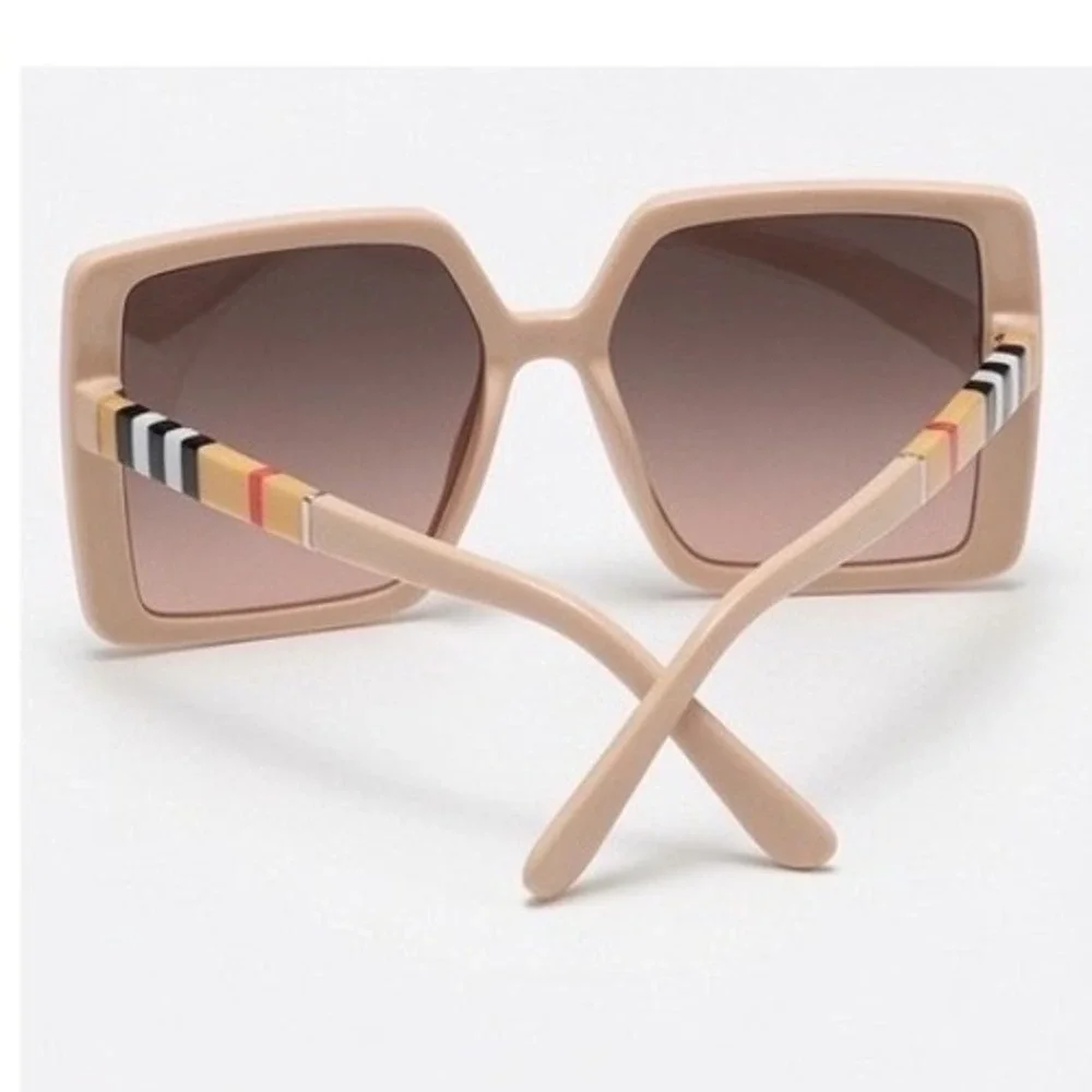 Unbranded oversized square