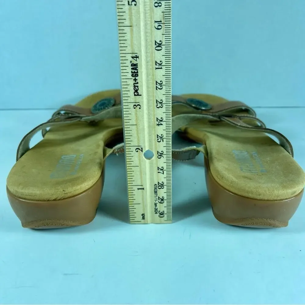 Munro american sandals