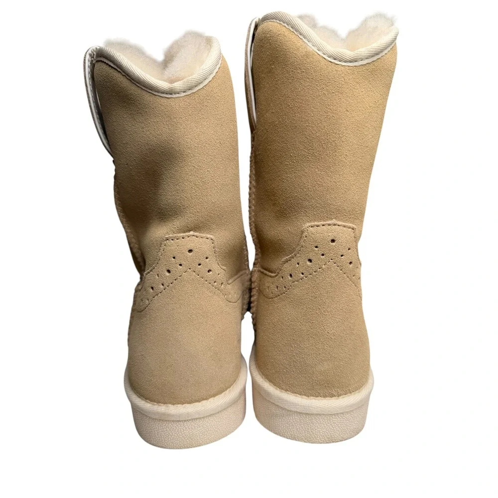 Justin Boots cozy stylish
