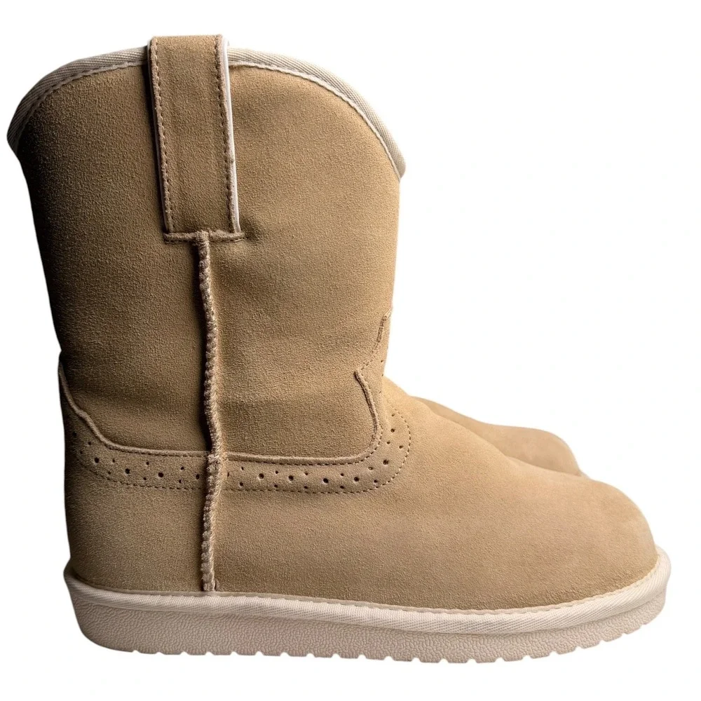 Justin Boots cozy stylish