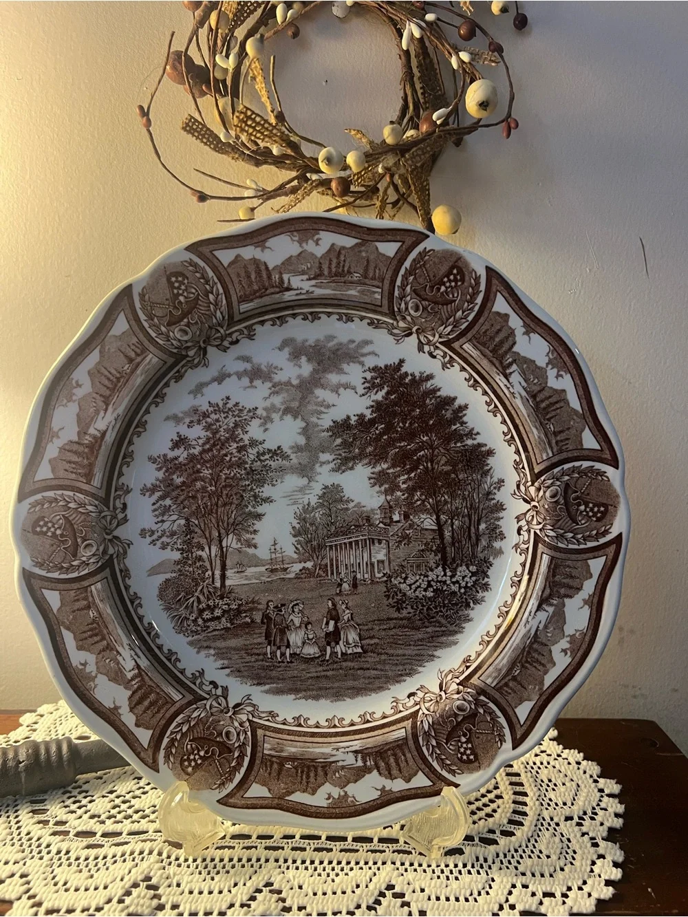 Vintage decorative dinner