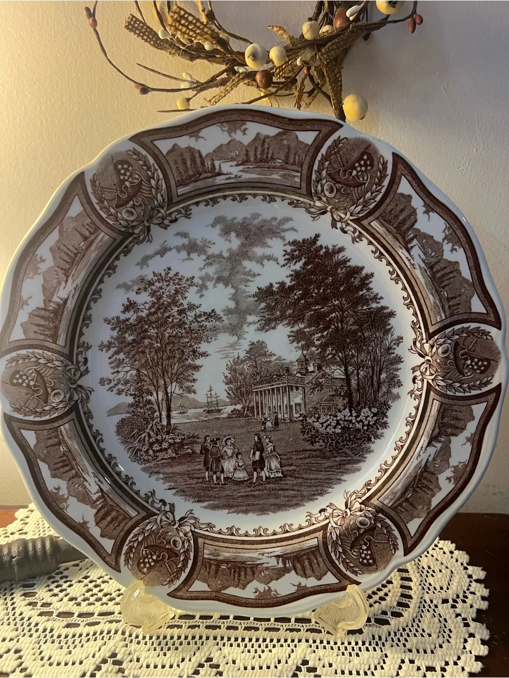 Vintage decorative dinner