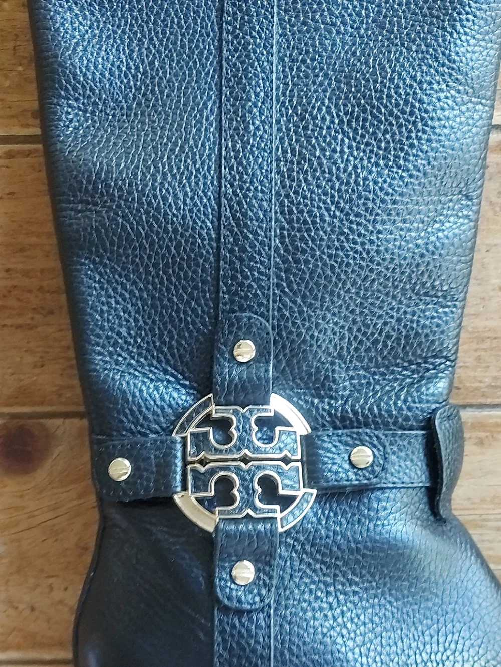 Tory Burch black pebbled