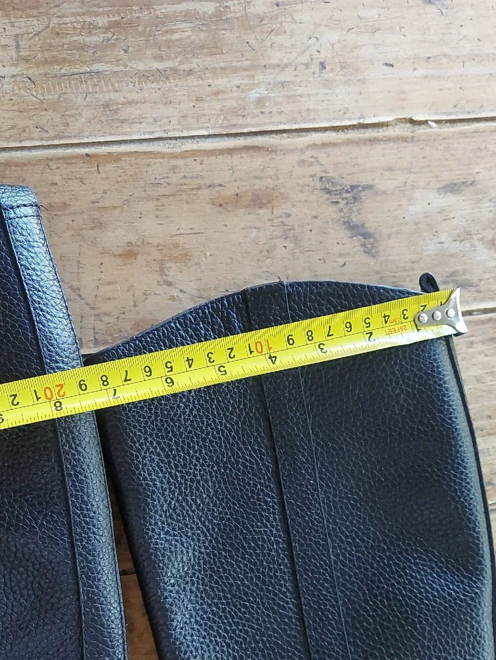 Tory Burch black pebbled