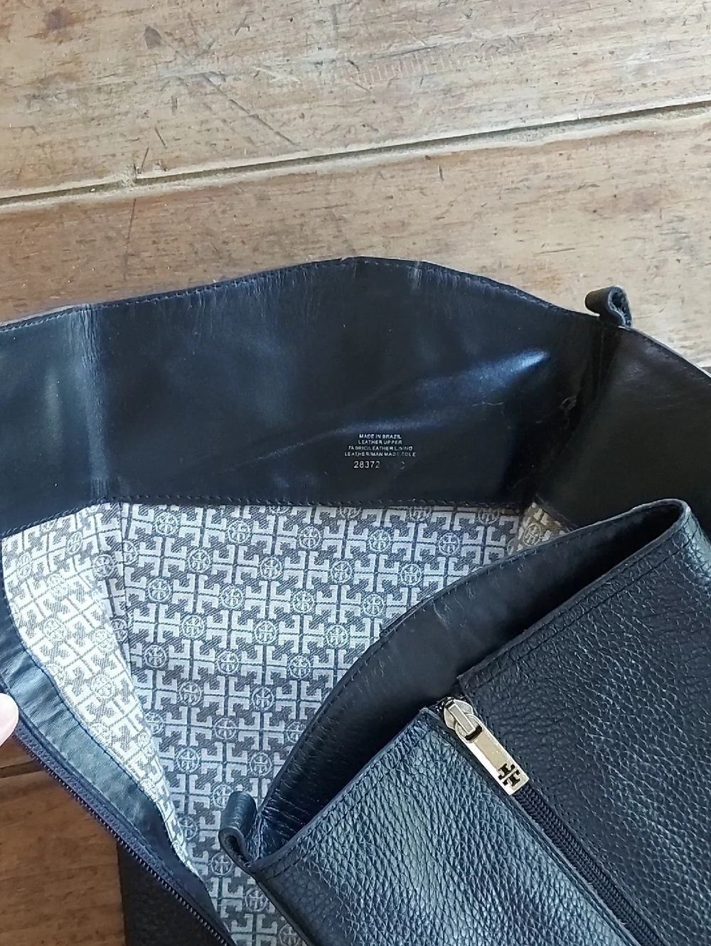 Tory Burch black pebbled