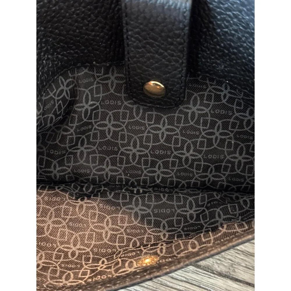 Lodis Wristlet this stylish