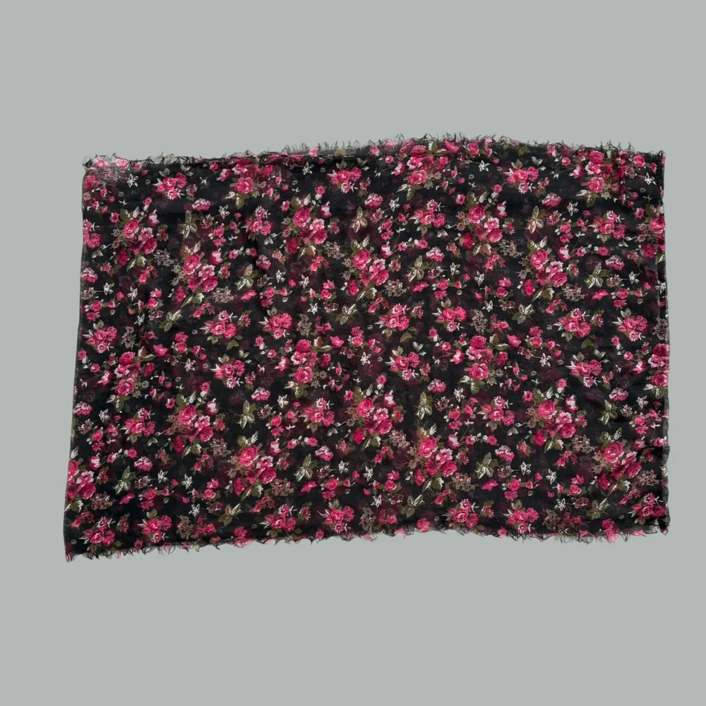Unbranded black pink