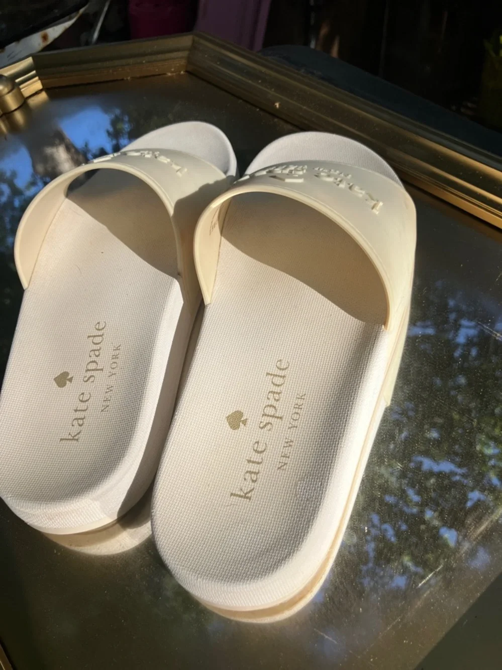 kate spade confortable kate