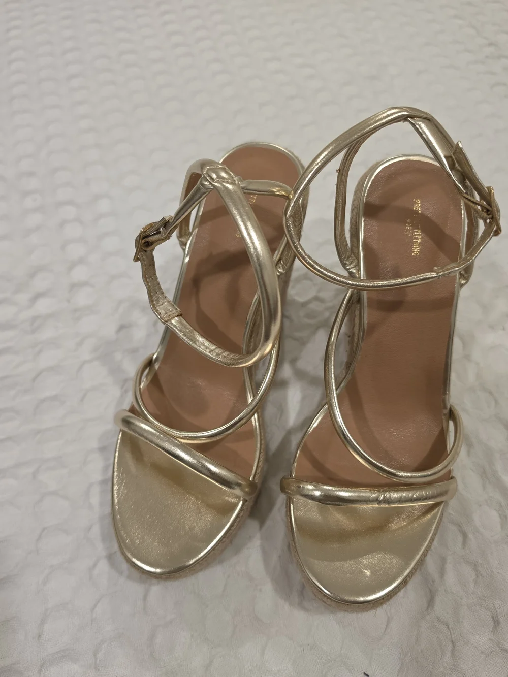 PrettyLittleThing chic gold