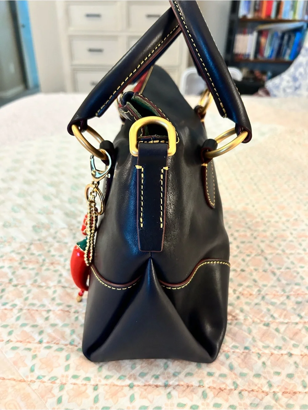 Dooney & Bourke hi there