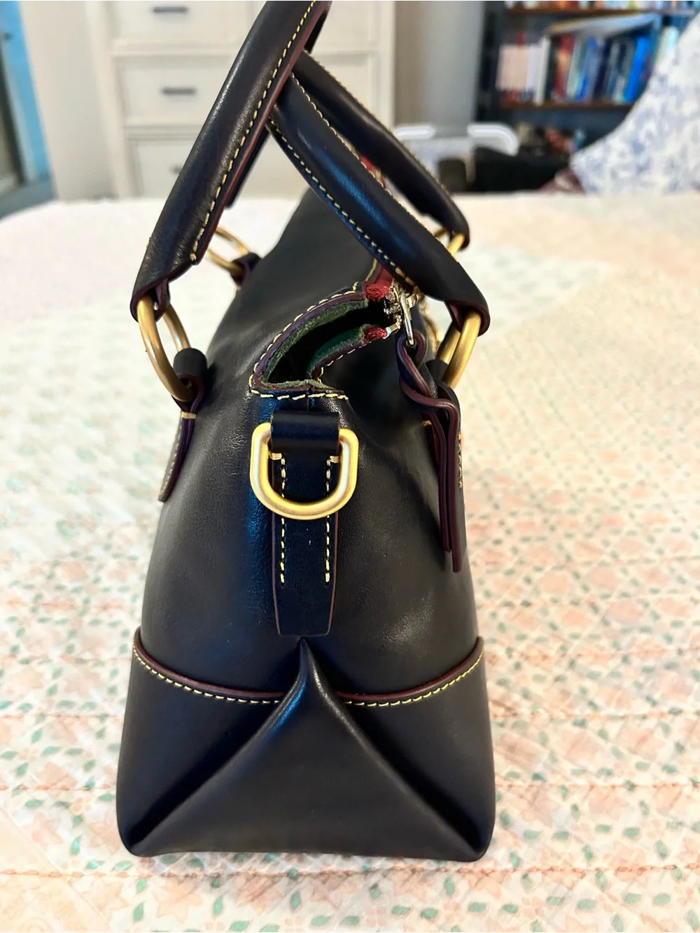 Dooney & Bourke hi there