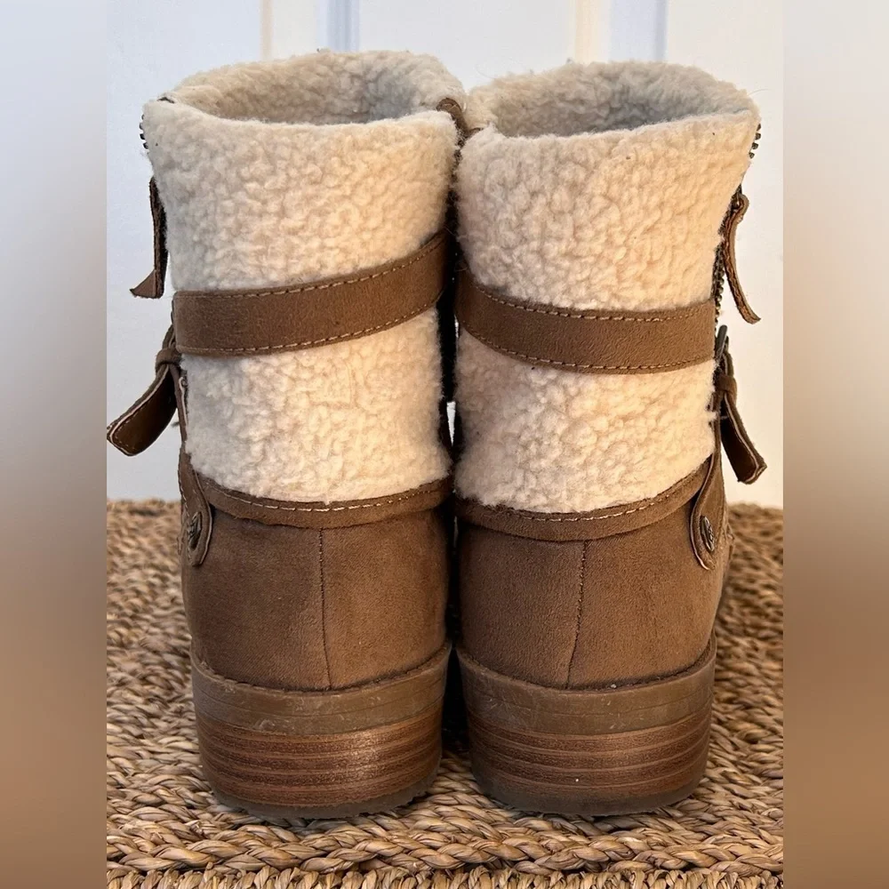 Liz Claiborne Ankle‎ Boots Faux Fur Side Zip 10M