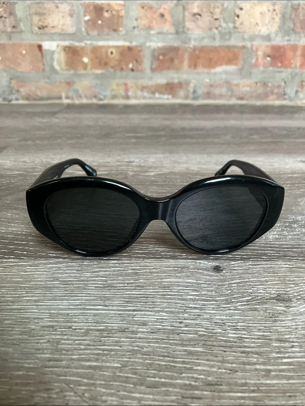 OFF-WHITE X SUNGLASS HUT Sunglasses