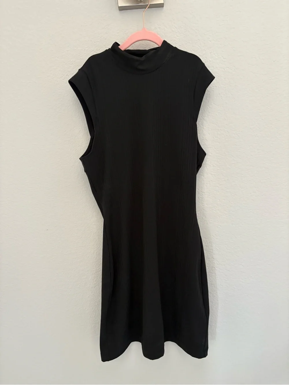 ALO Yoga streamlined ribbed