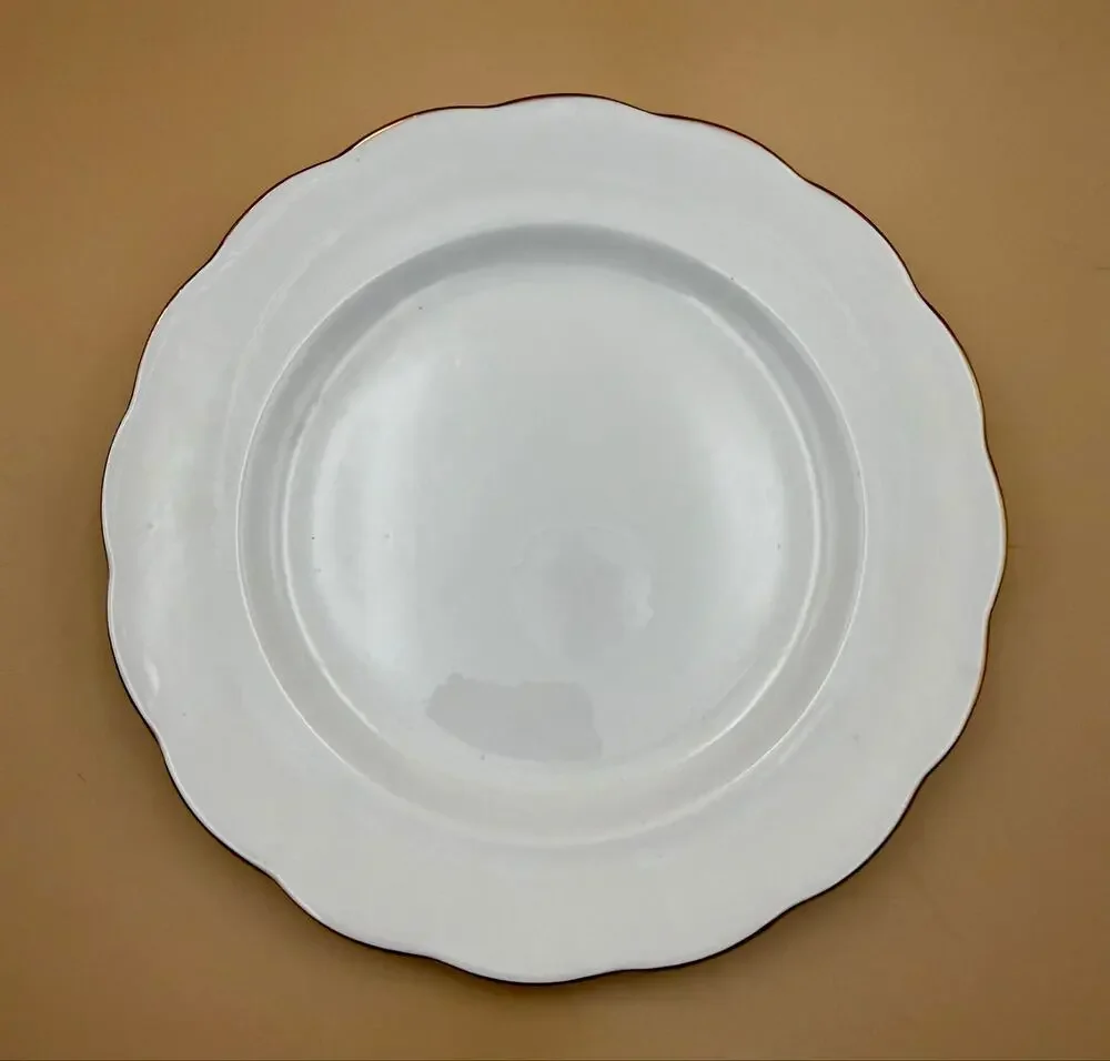 Royal Standard Bone China England Set of 6 8” Plates White Gold Trim Scalloped