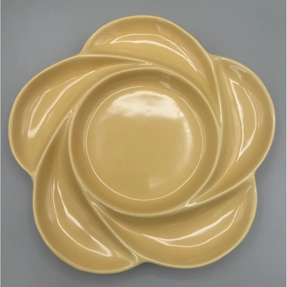 Vintage Yellow Flower Shaped Veggie Fruit Serving Plate Spring Easter Teatime