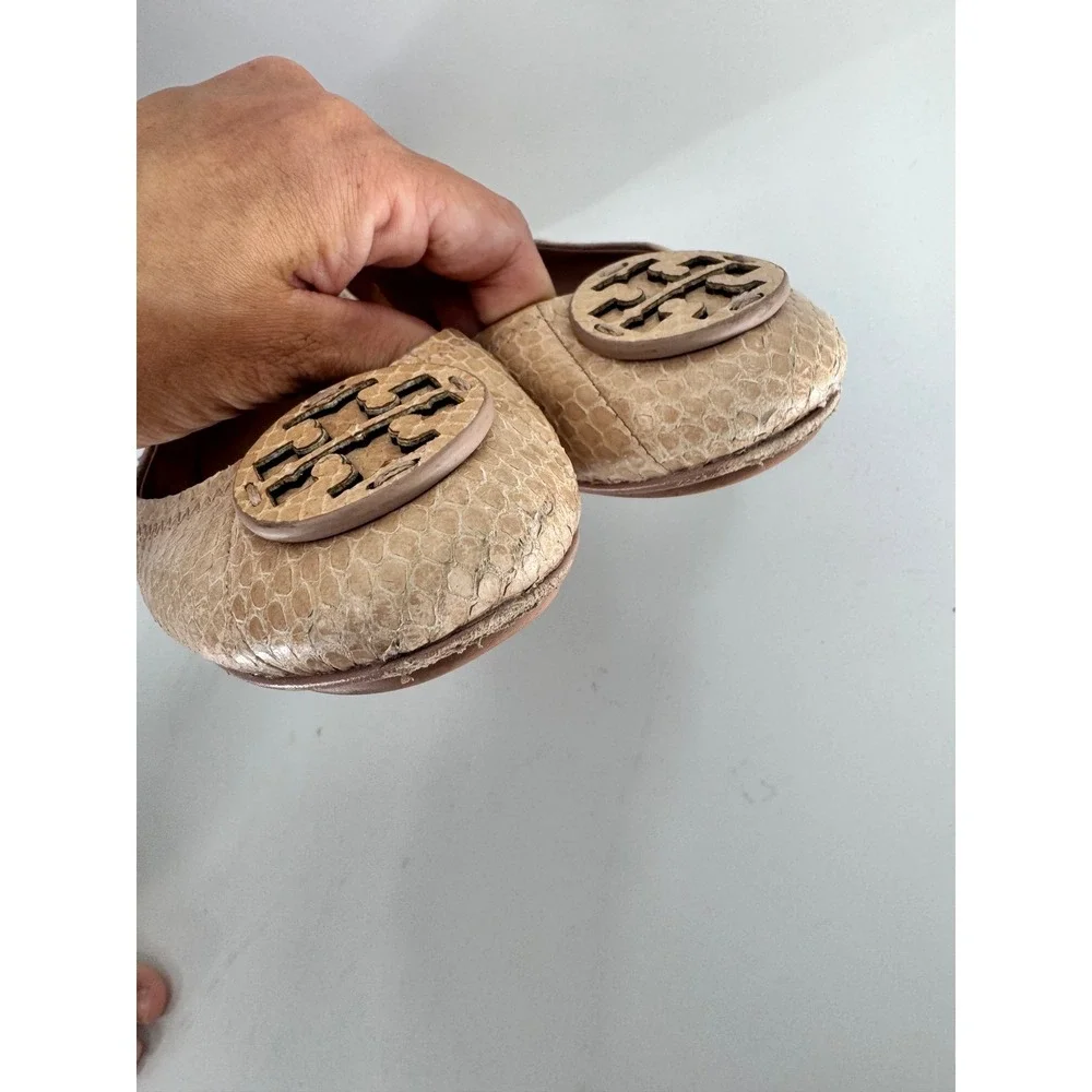 Tory Burch these tory