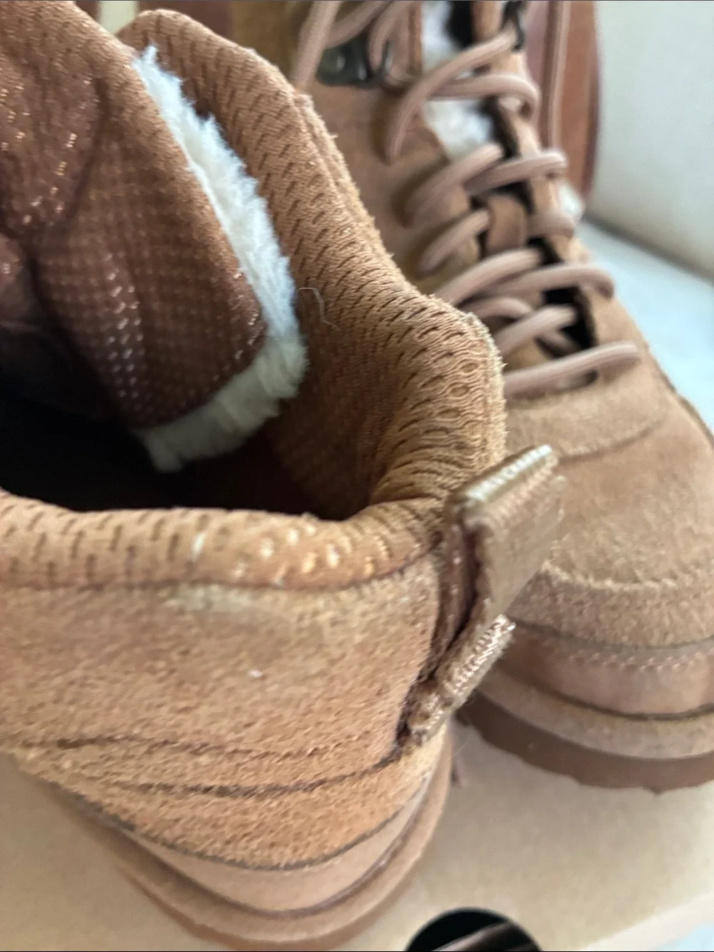 UGG classic youth