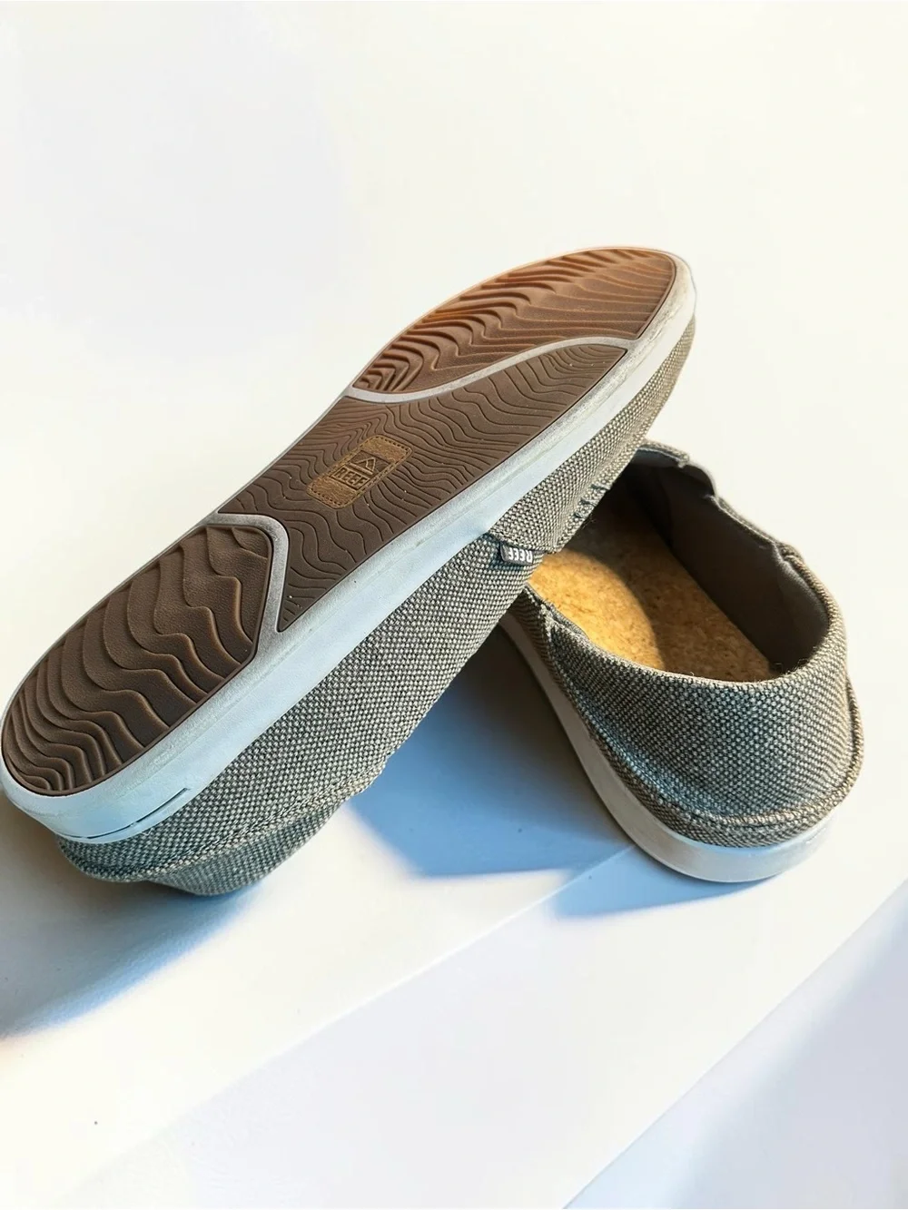 Reef these gray