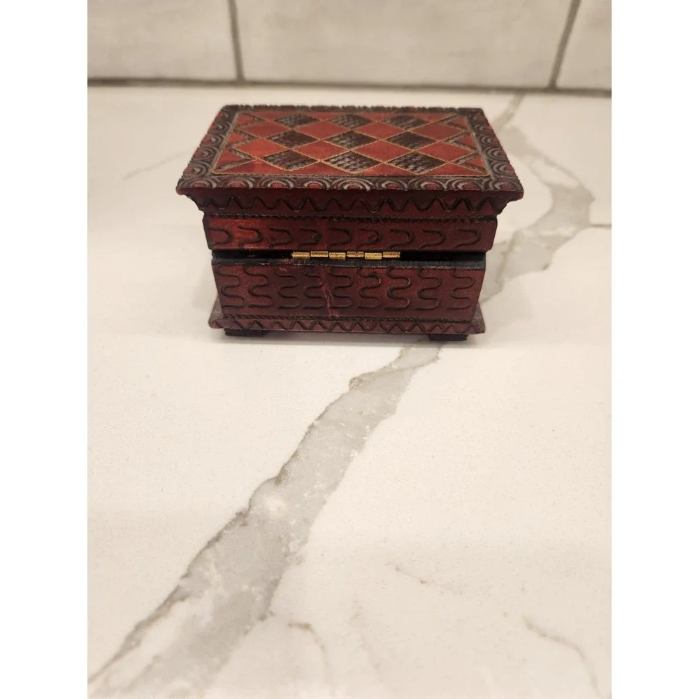 Wooden Ships box hand