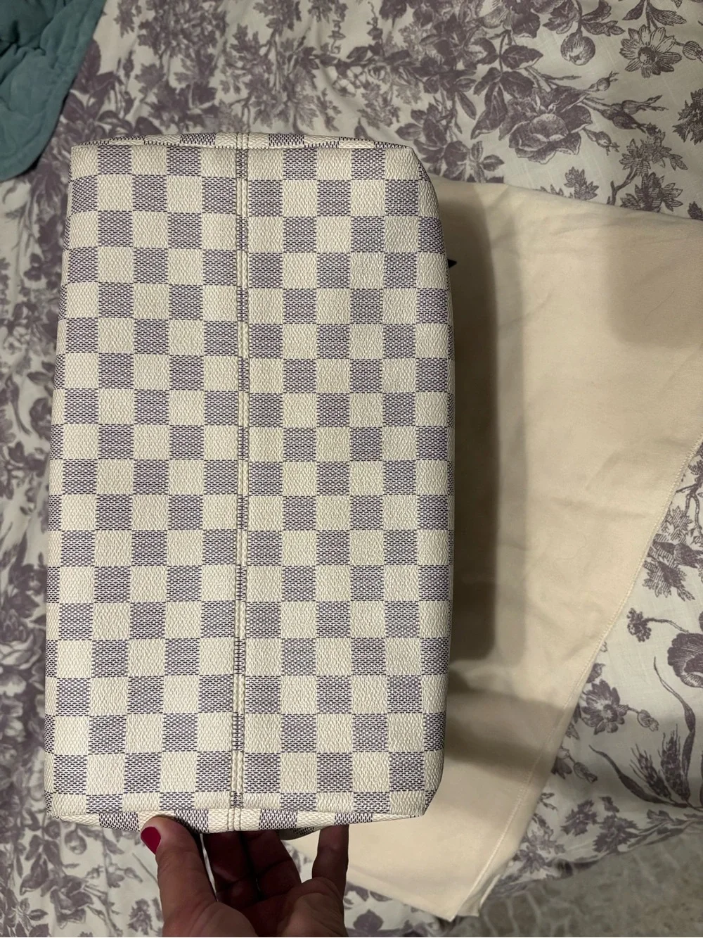 Louis Vuitton classic louis