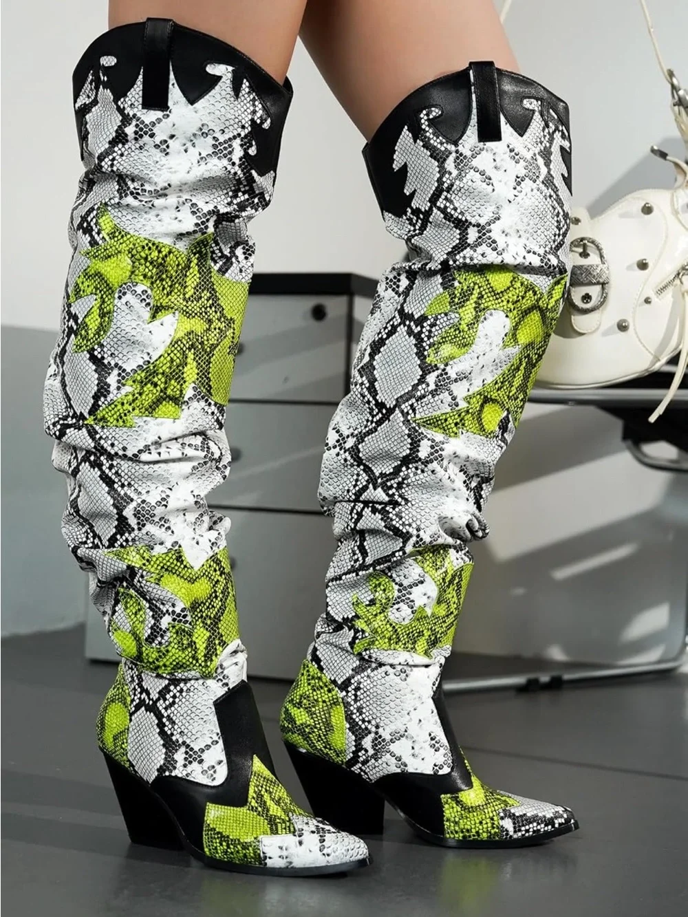 Cape Robbin stylish snake