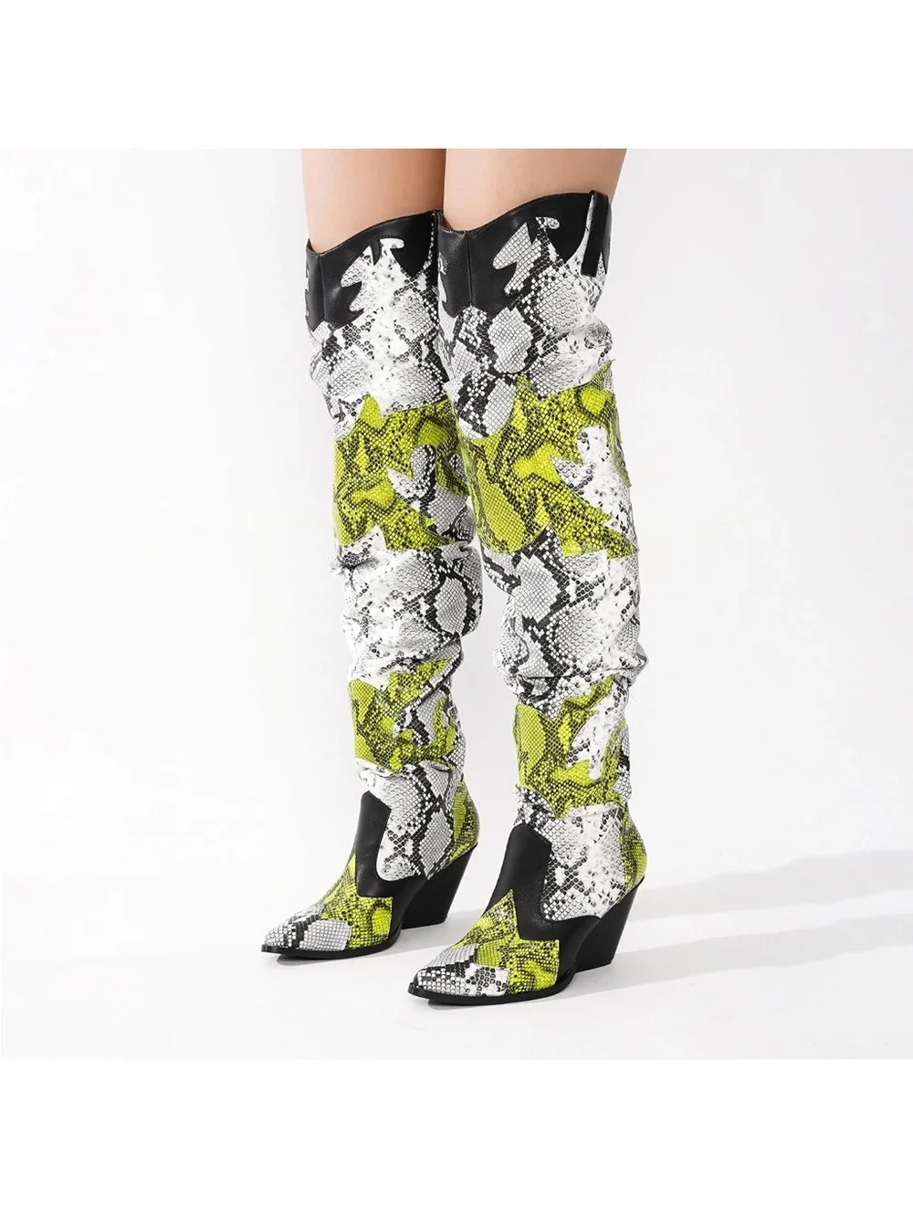 Cape Robbin stylish snake