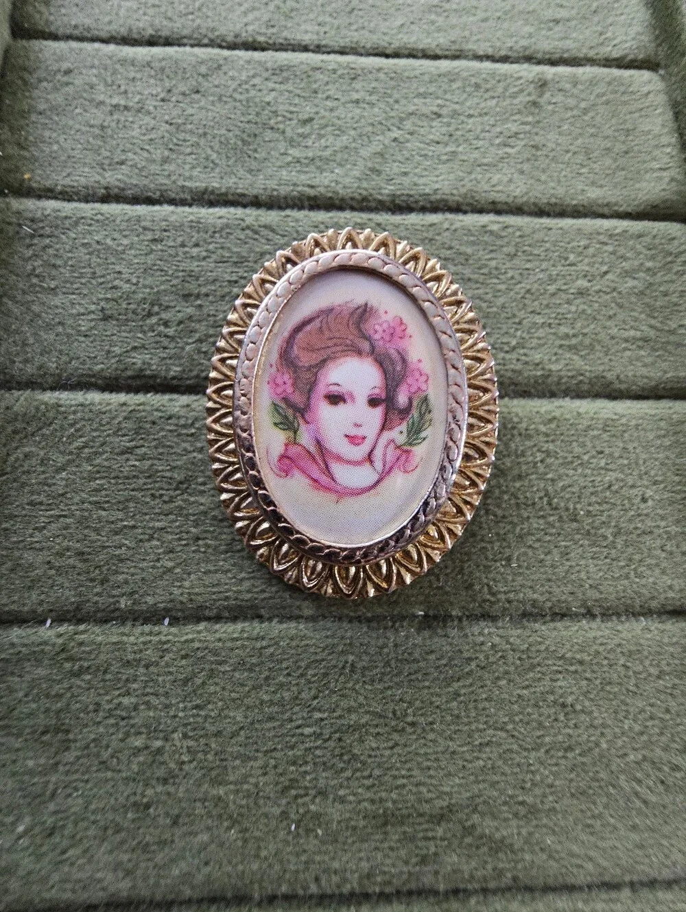 Vintage Avon Brooch