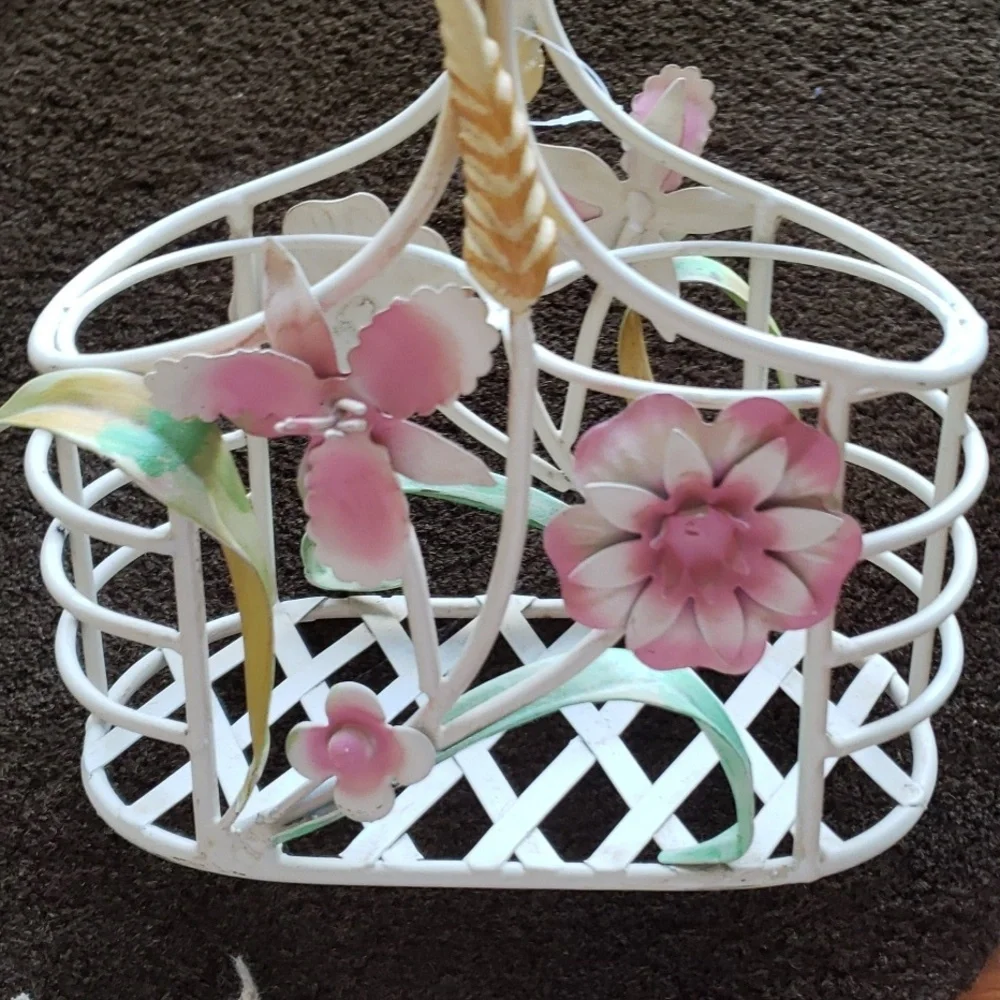 Vintage Metal Wine Basket With Handle Country Style Wine Tote Metal Flowers