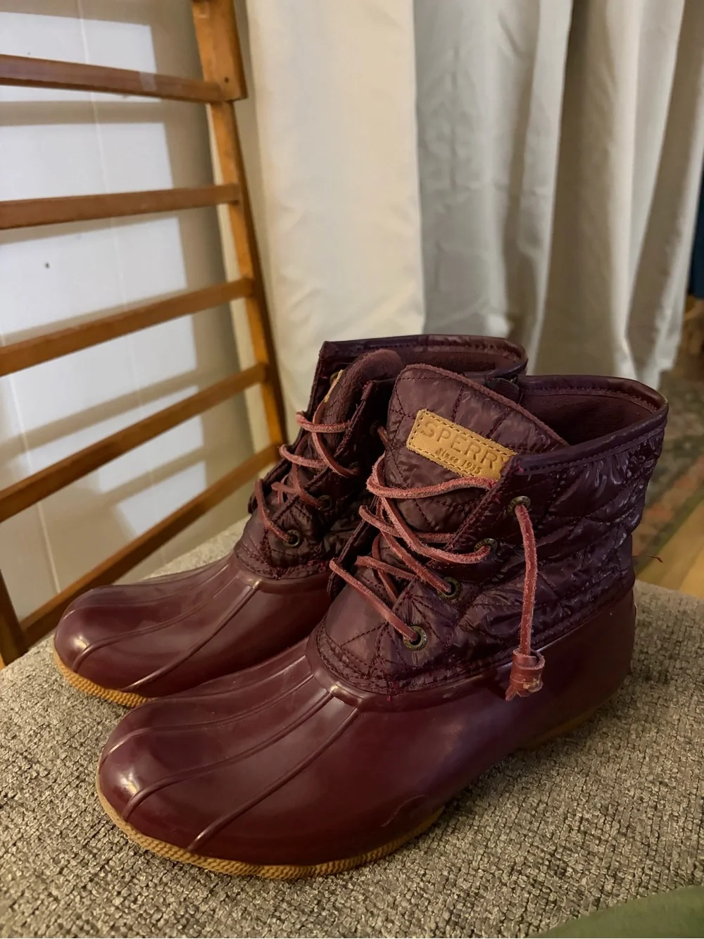 Sperry Women's Quilted Lace-Up Duck Boots in Burgundy