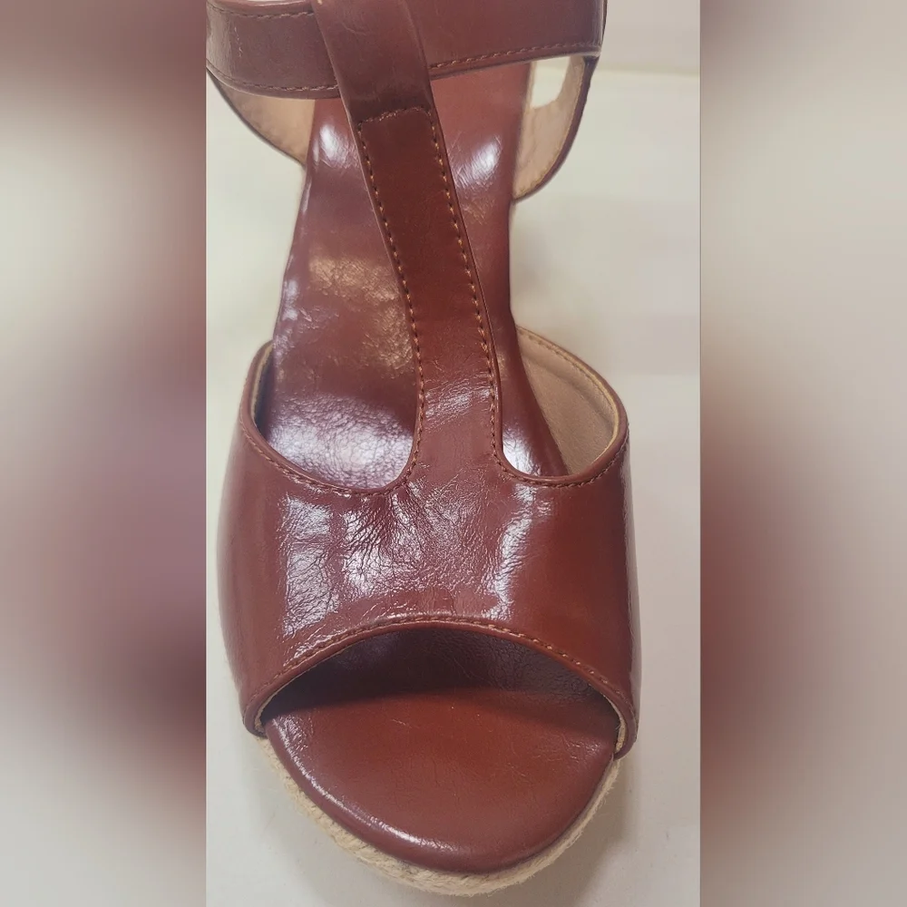 None chic brown